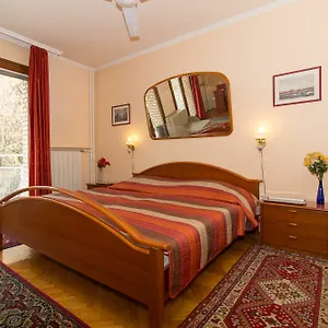 Budavar 3*, Budapesta Ungaria